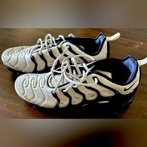 Nike Air Vapor Max Plus DH0860-100 Light Orewood Brown Sneaker Shoes Mens 10.5